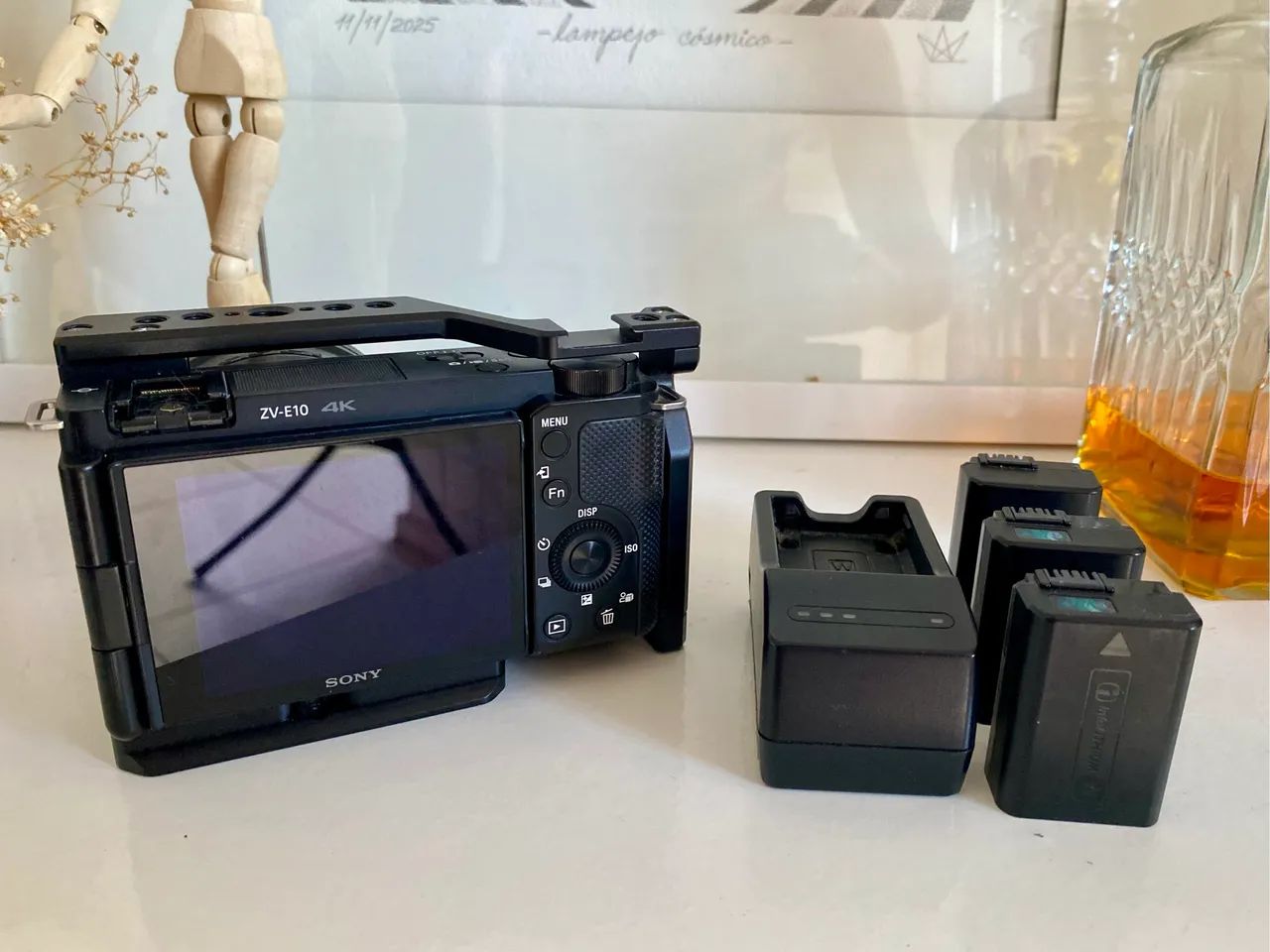 Câmera Sony ZVE10