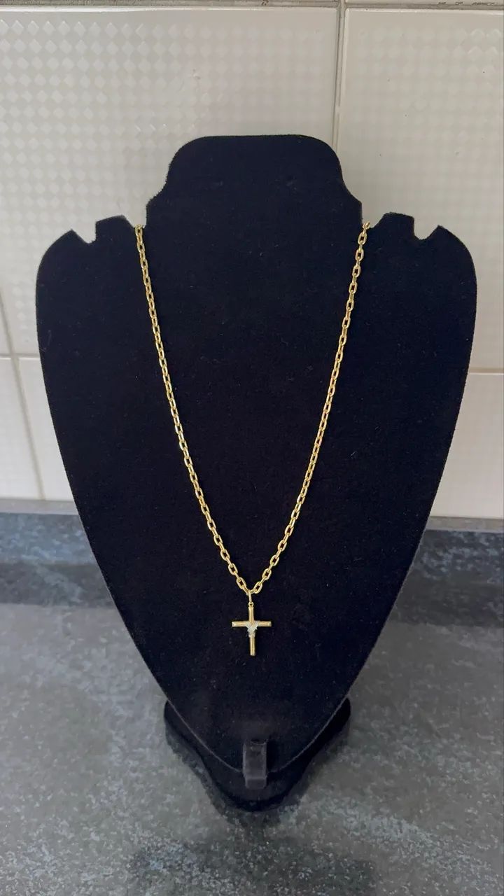 vendo corrente cartier com pingente em ouro 18k - Foto 2