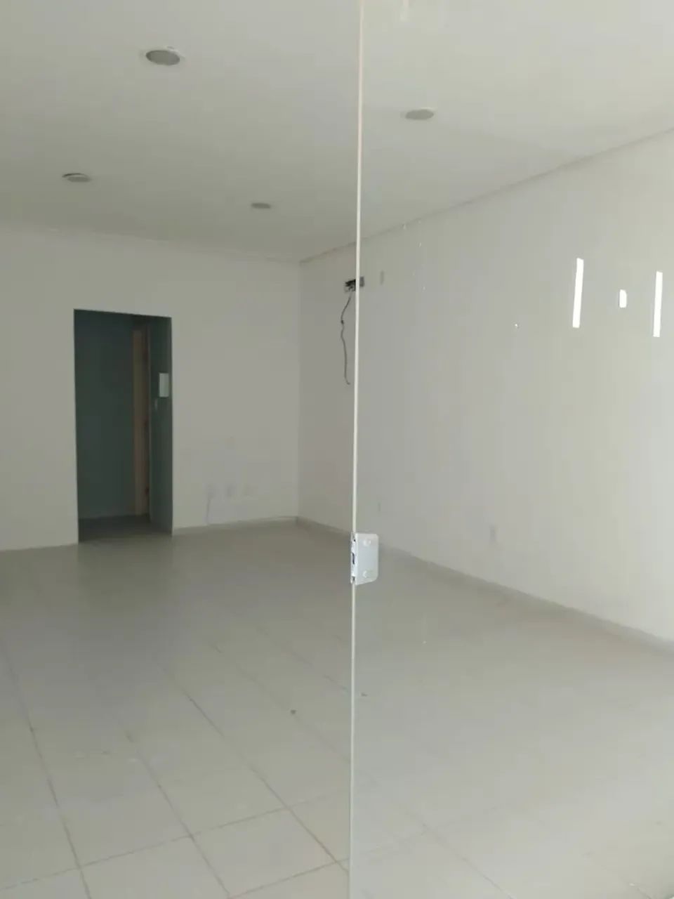 Alugo sala comercial no 1° andar em rio doce - Olinda/PE - Foto 5