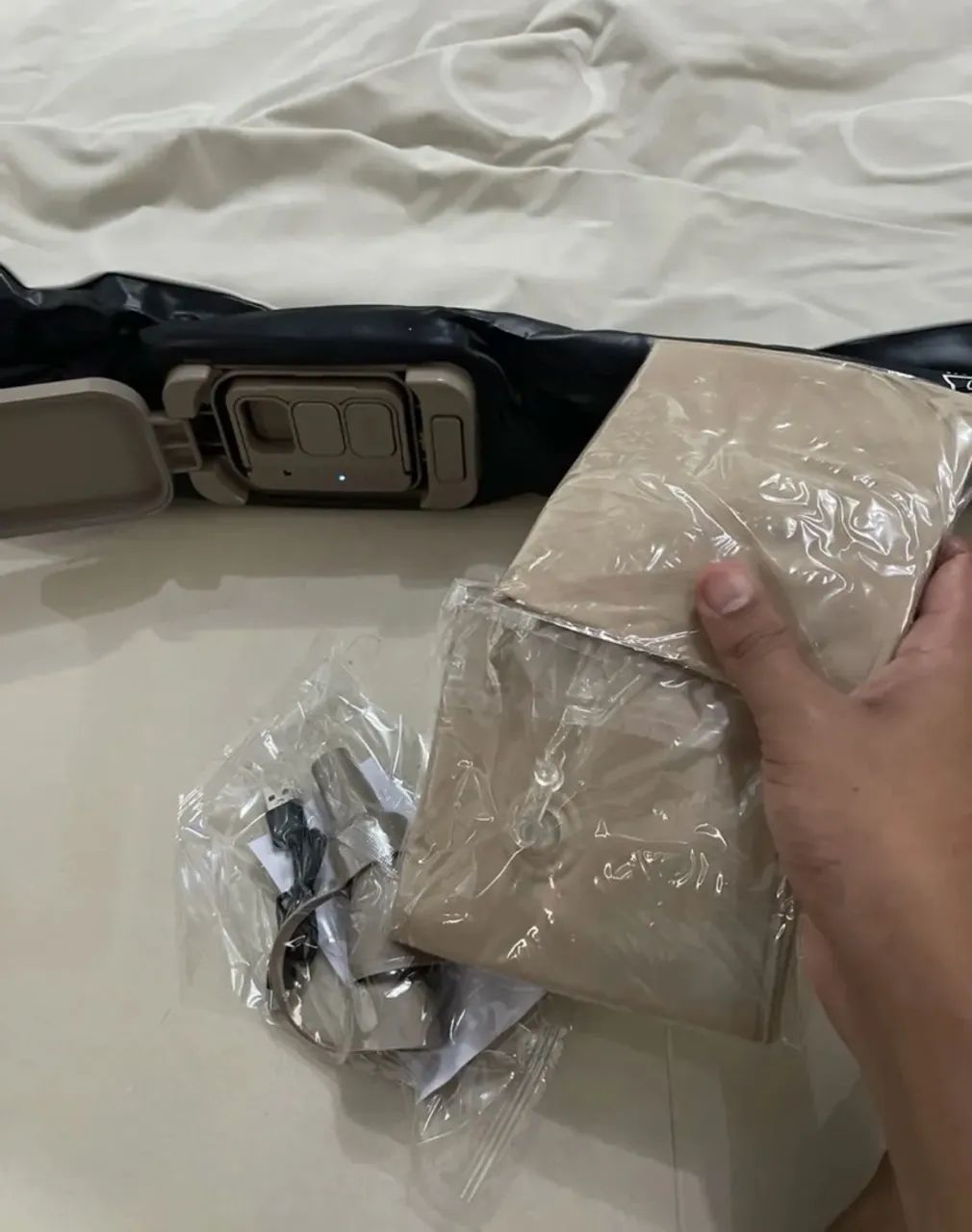 Colchão inflável casal com bomba automática  - Foto 4
