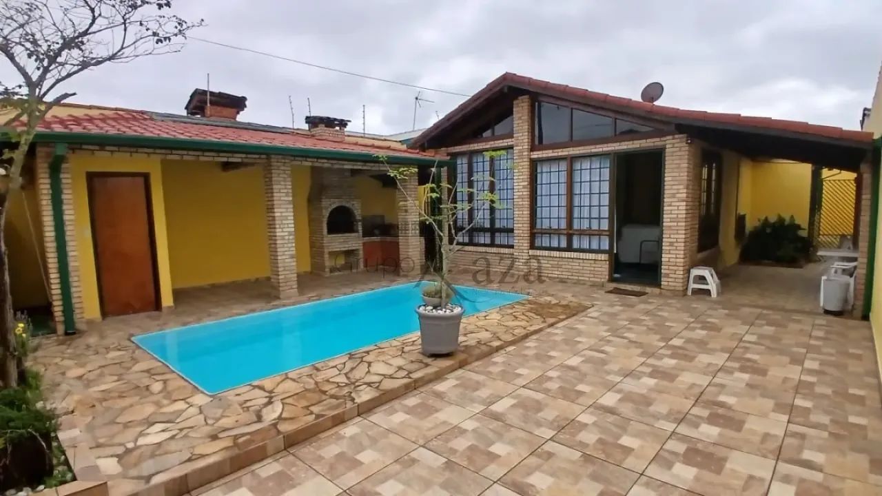 Casa - Jardim Satélite - 3 Dormitórios - 159m².