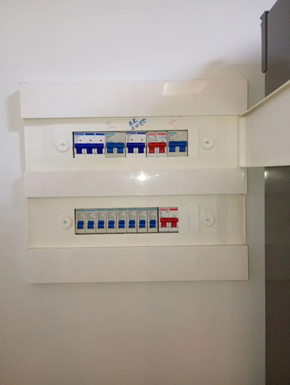 Vendo instalação elétrica 1