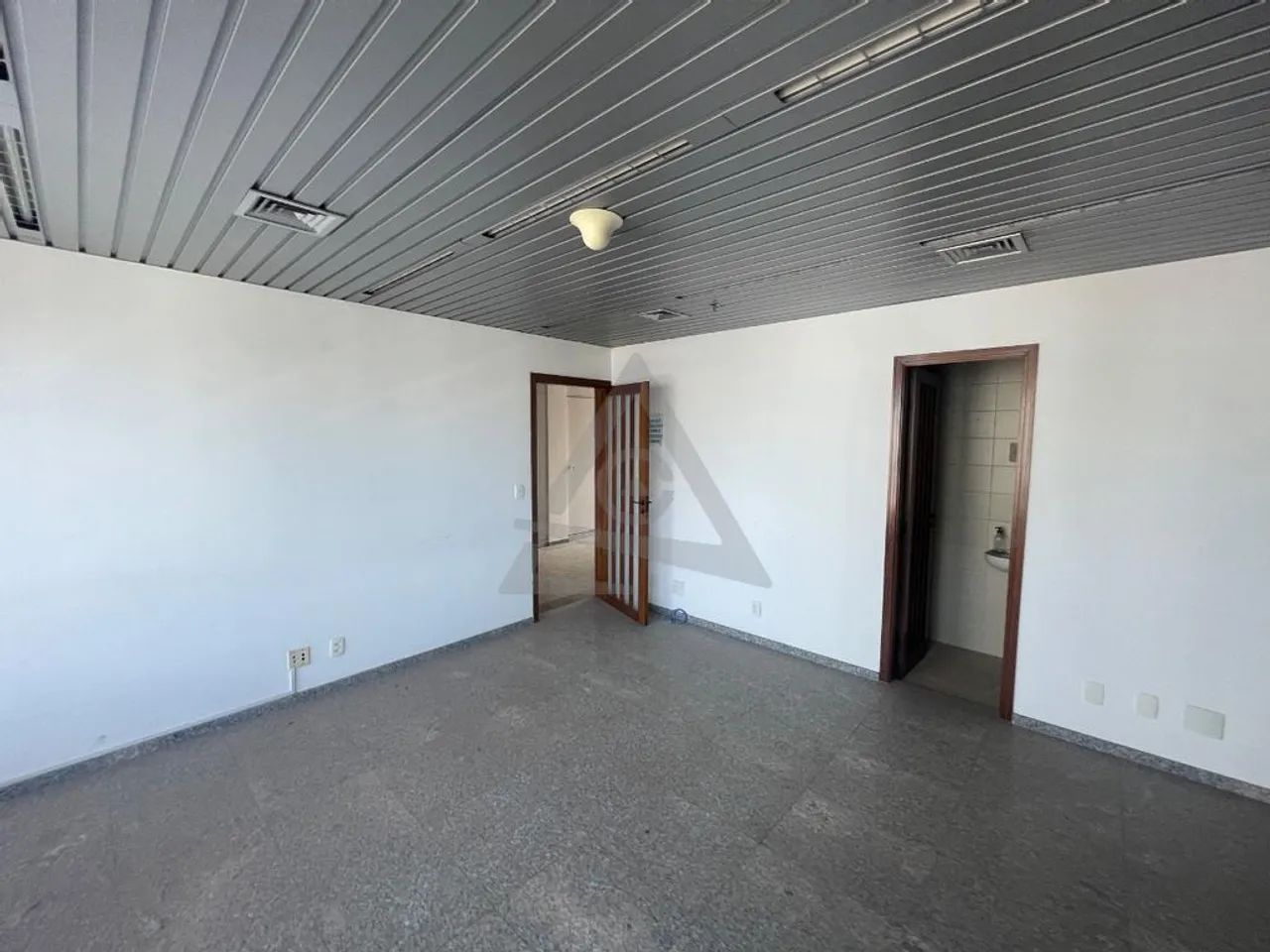 Sala para alugar em Campinas, Cambuí, com 240 m², Metropolitan Plaza - Cambuí - Foto 3