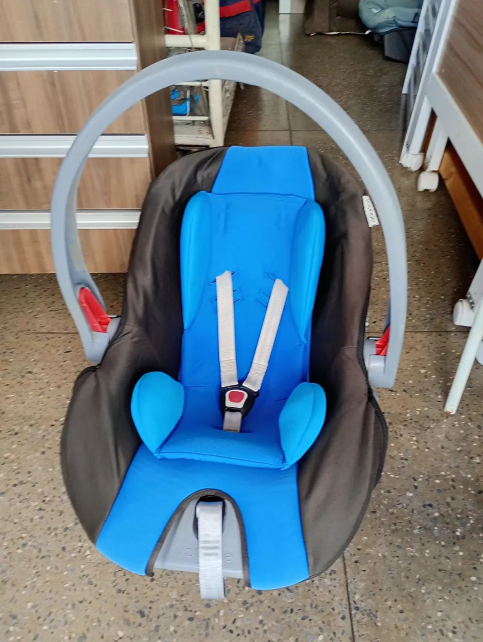Bebê conforto para automóveis 