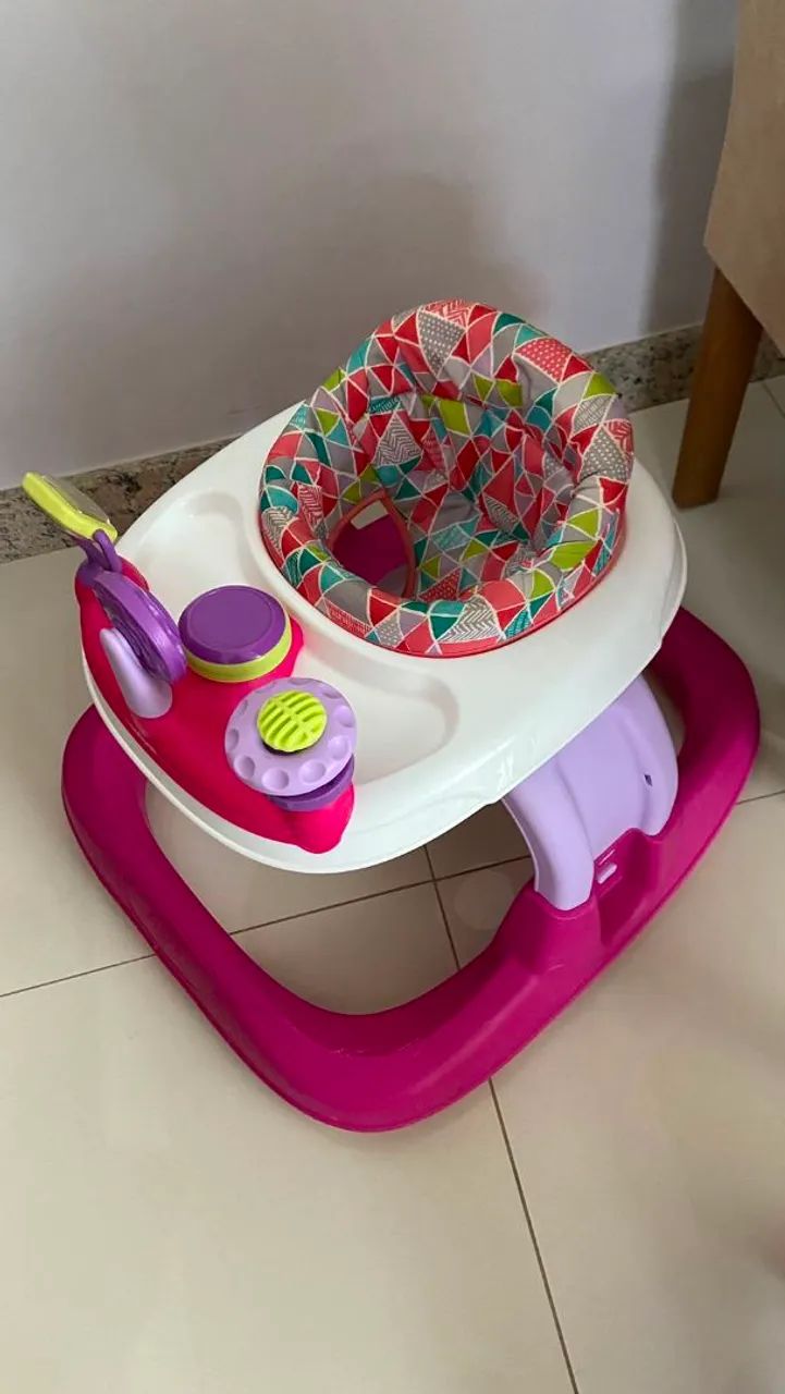 Vendo andador, semi novo!
