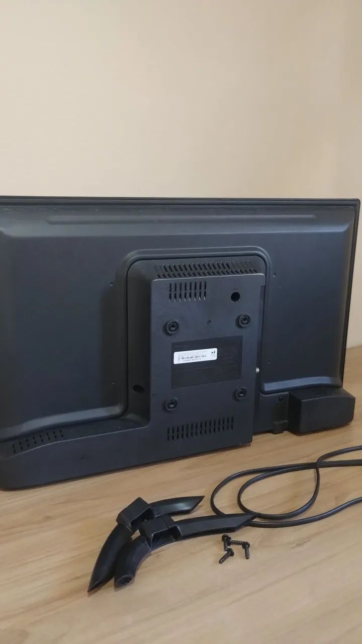 TV PHILCO- ROKU TV 24 polegadas  - Foto 2