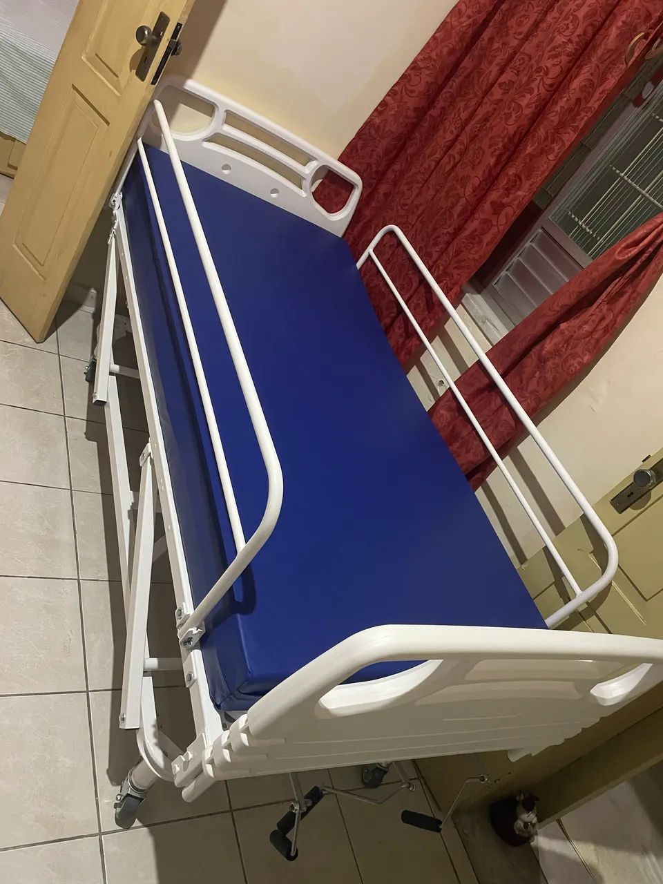 Cama hospitalar  - Foto 2