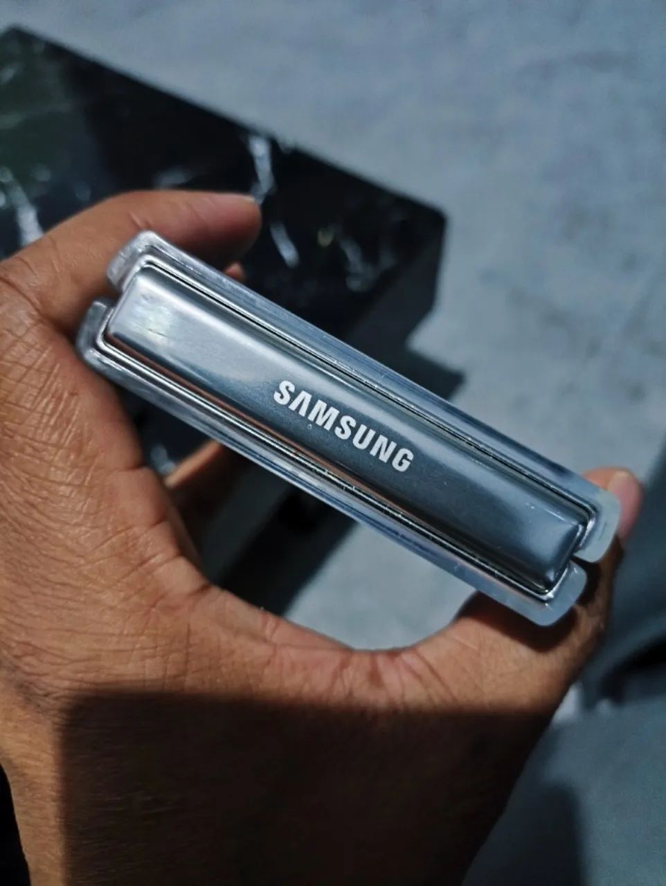 Samsung Zflip 5 512 gigas  - Foto 3