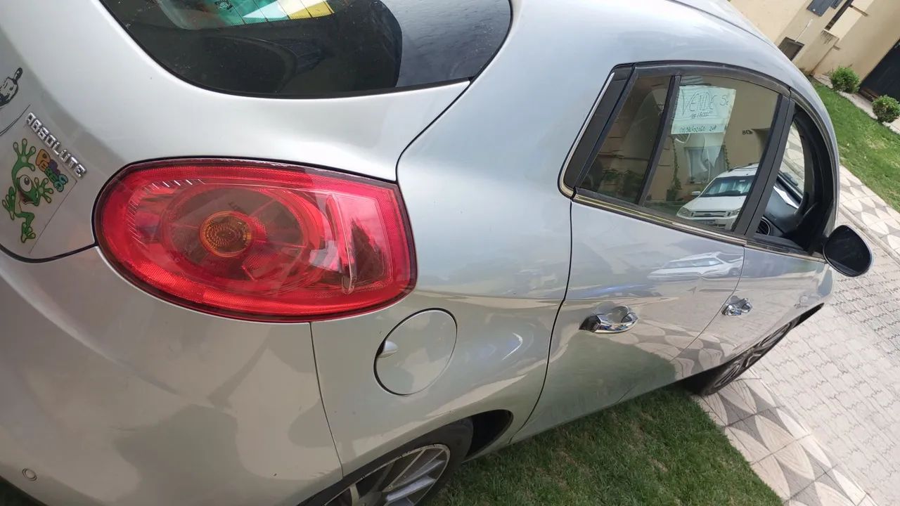 Fiat Bravo Absolute Dualogic 1.8 Flex 16V 5P 2012 - Foto 2