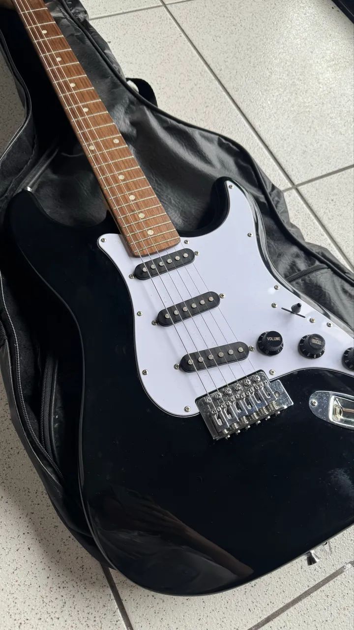 Guitarra - Foto 3