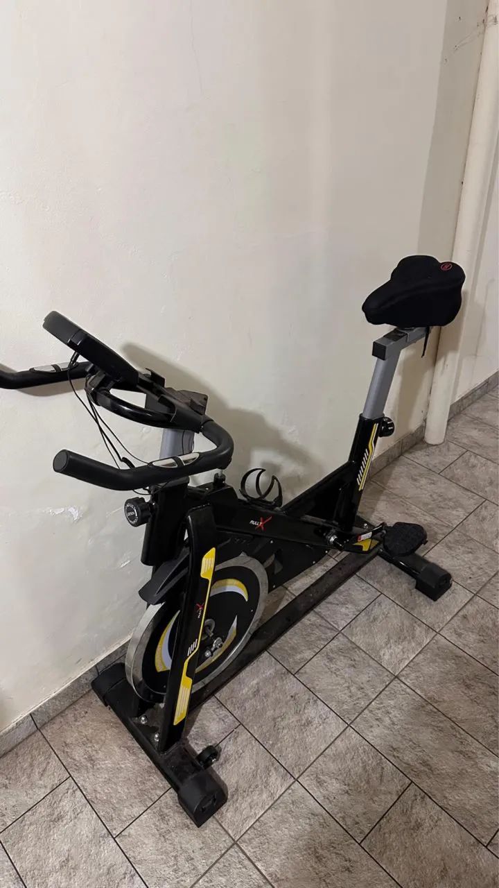 Bicicleta ergométrica com roda de inércia de 13 kg - Foto 3