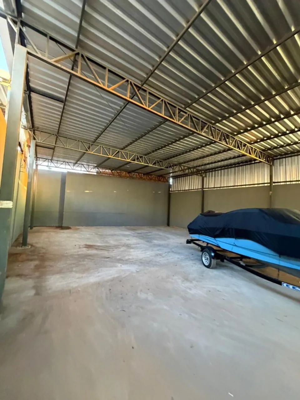 ALUGA-SE GALPÃO 300MT² - Foto 3