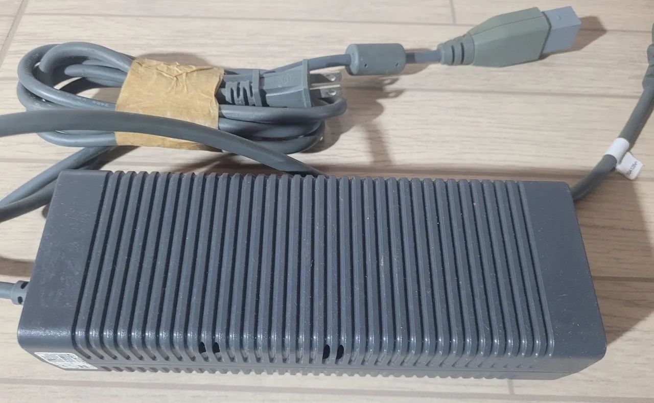 Fonte Xbox 360 fat 