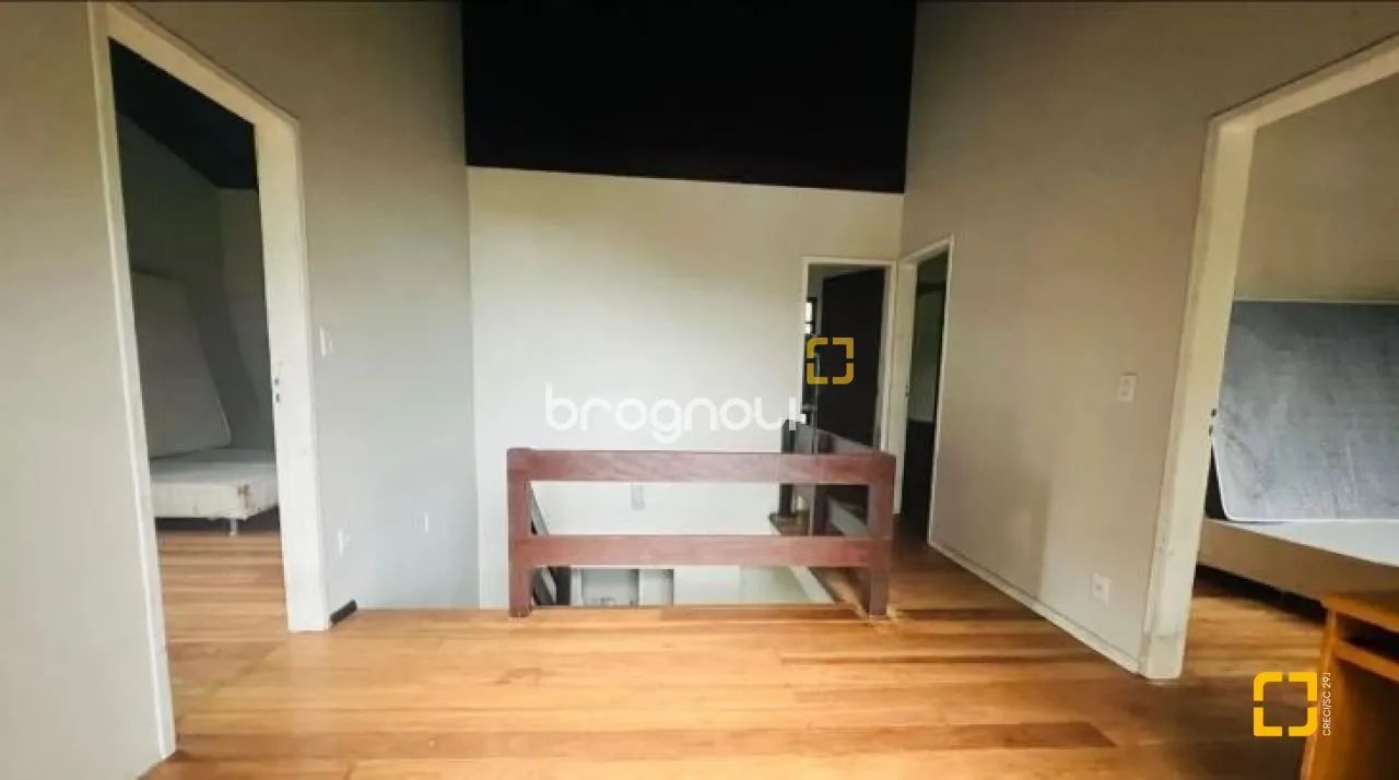 BROGNOLI VENDE- Casa com vista mar em Sambaqui - Foto 5