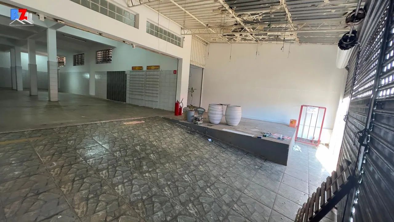 Casa Sobrado e Salão Comercial em Centro, Boituva/SP