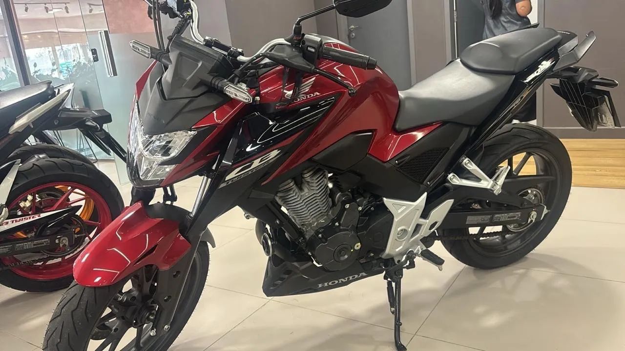 CB 300  F - Foto 3