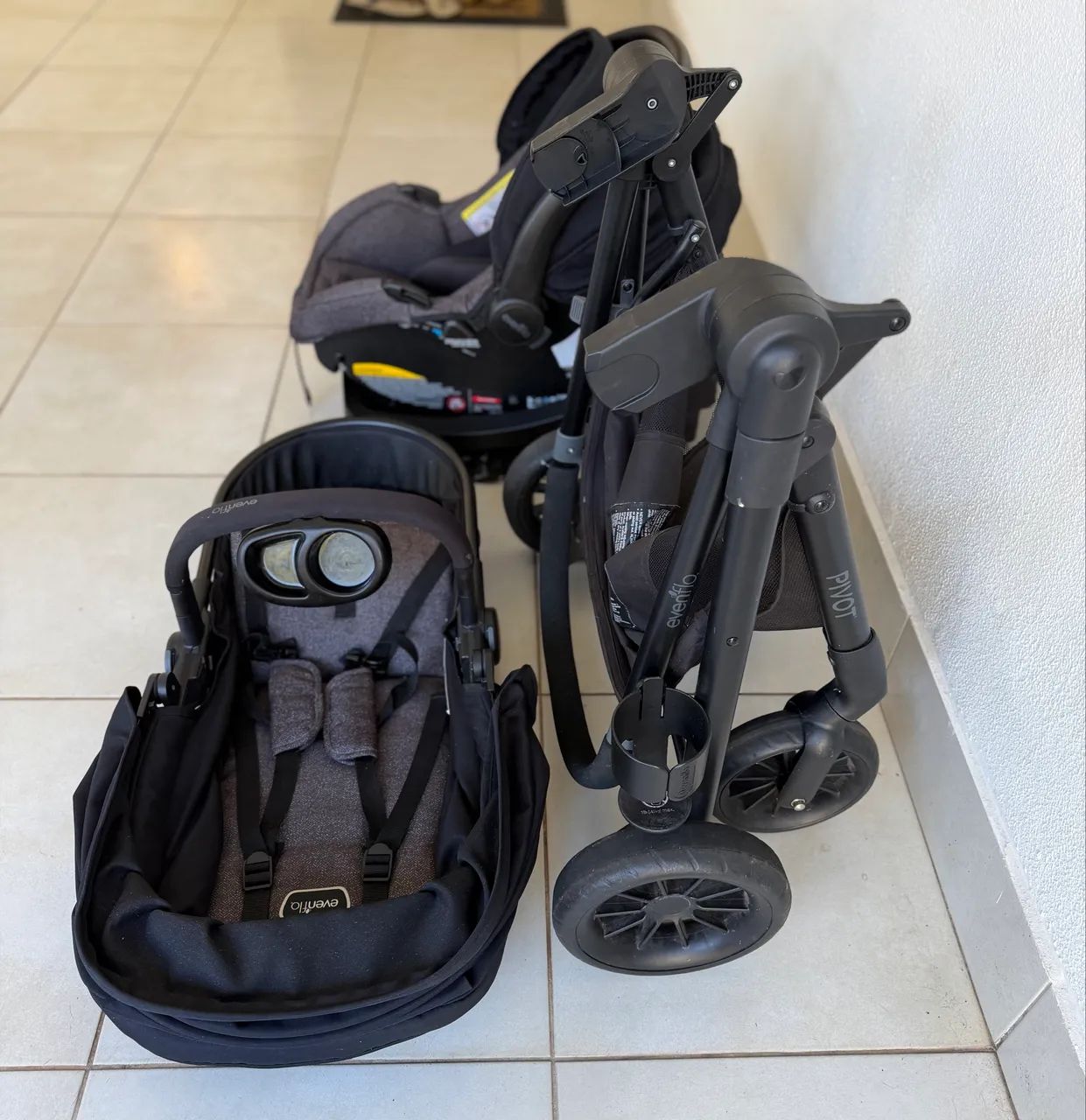 Carrinho Moisés com bebê conforto - Foto 5