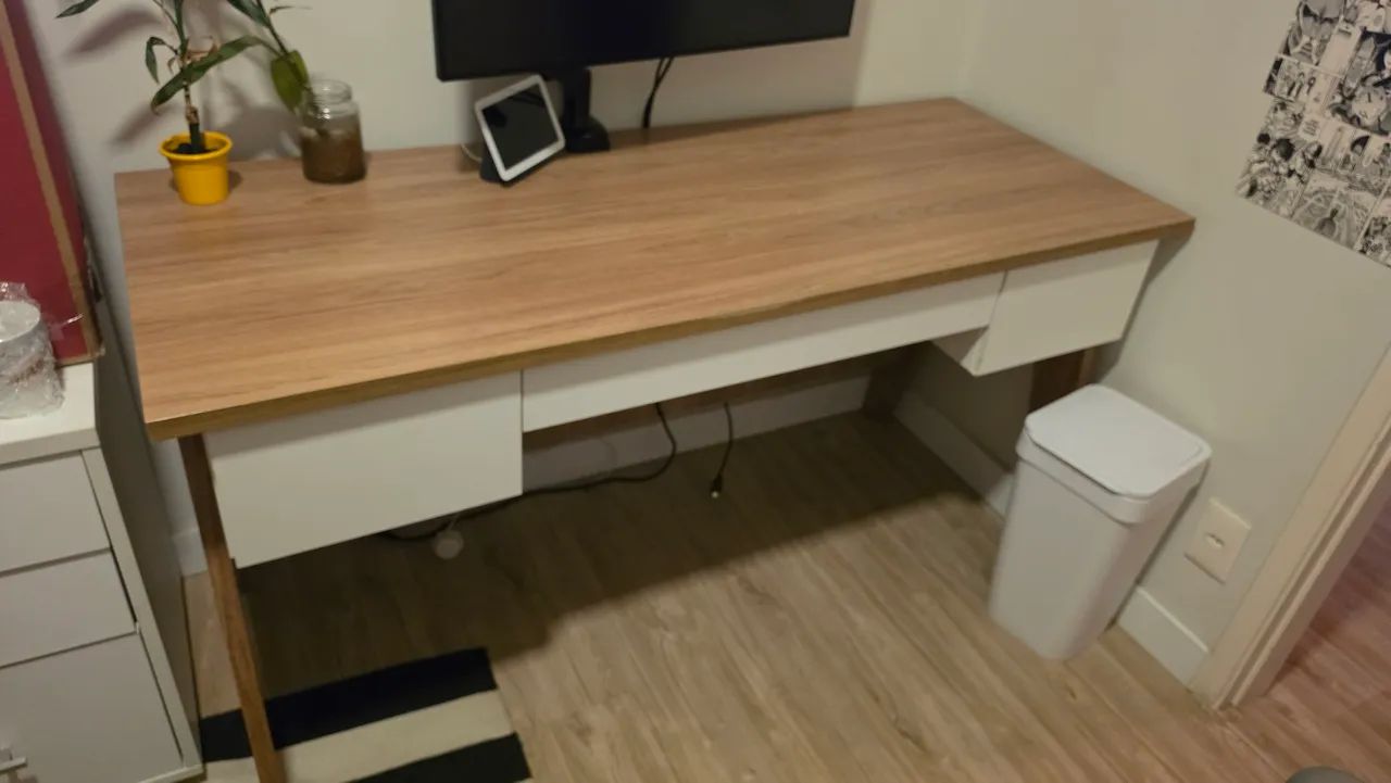 Vendo mesa de escritório Westwing