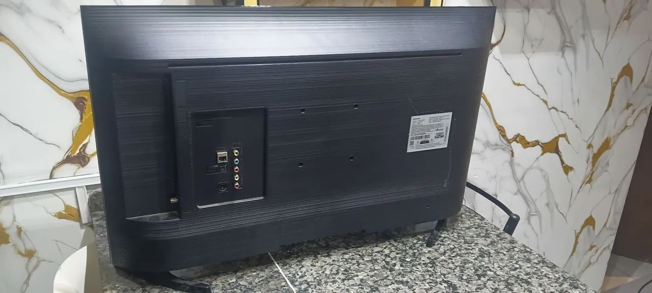 Smart tv samsung 32 c/ sistema Tizen  - Foto 5