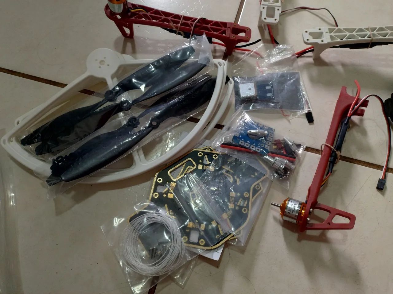 Multicopter DIY - Peças novas - Foto 3