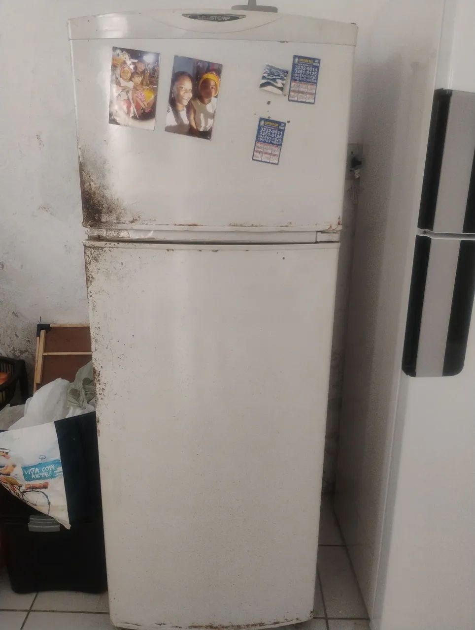 Geladeira usada e antiga 