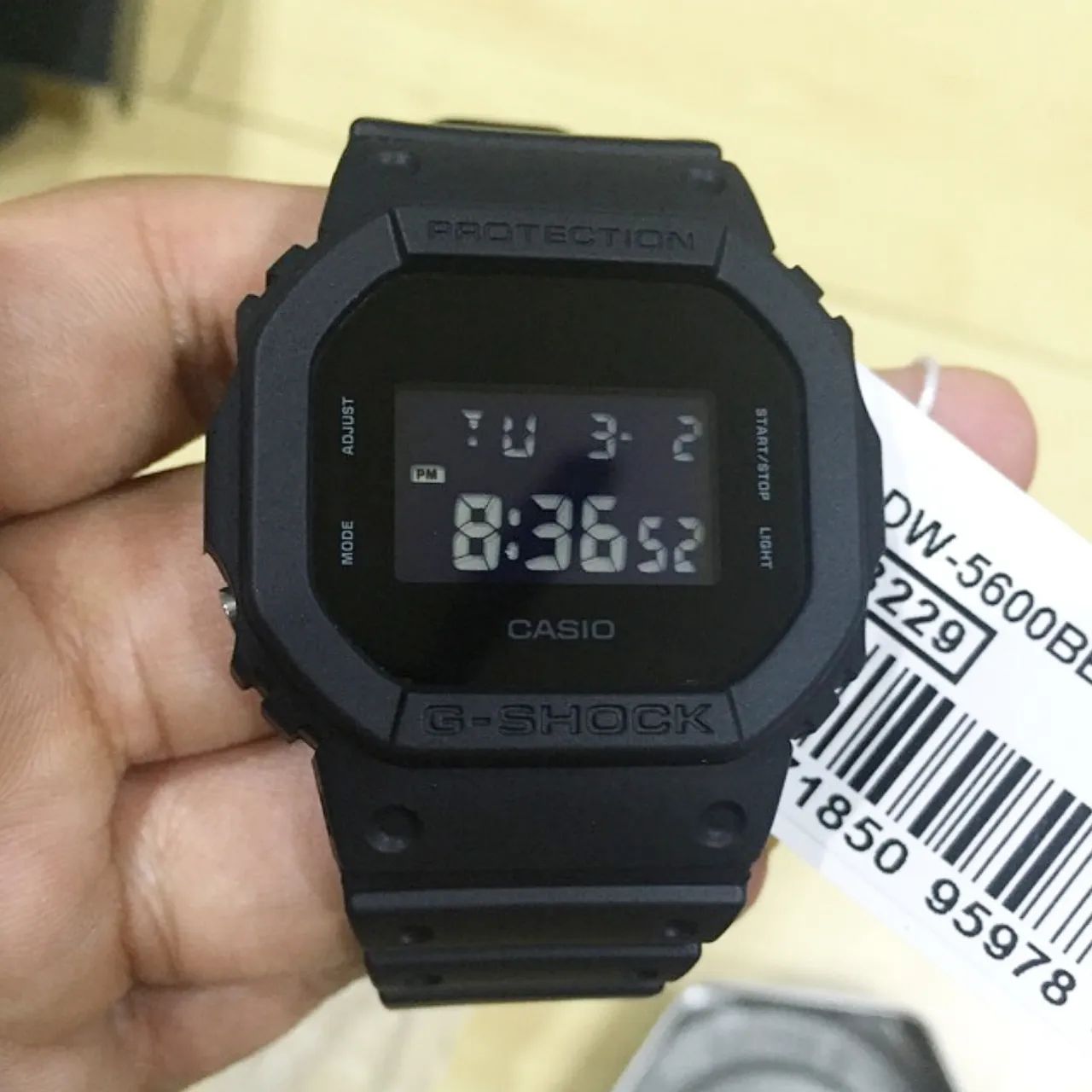 Relógio G-shock DW5600 preto prova dágua  - Foto 4