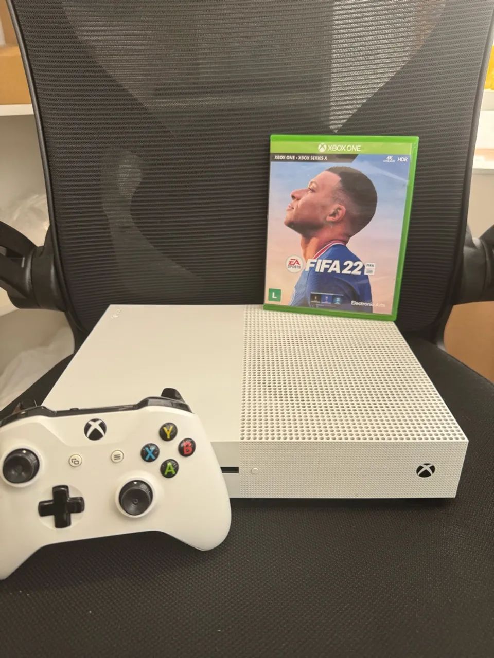 Xbox One S 1tb - Foto 3
