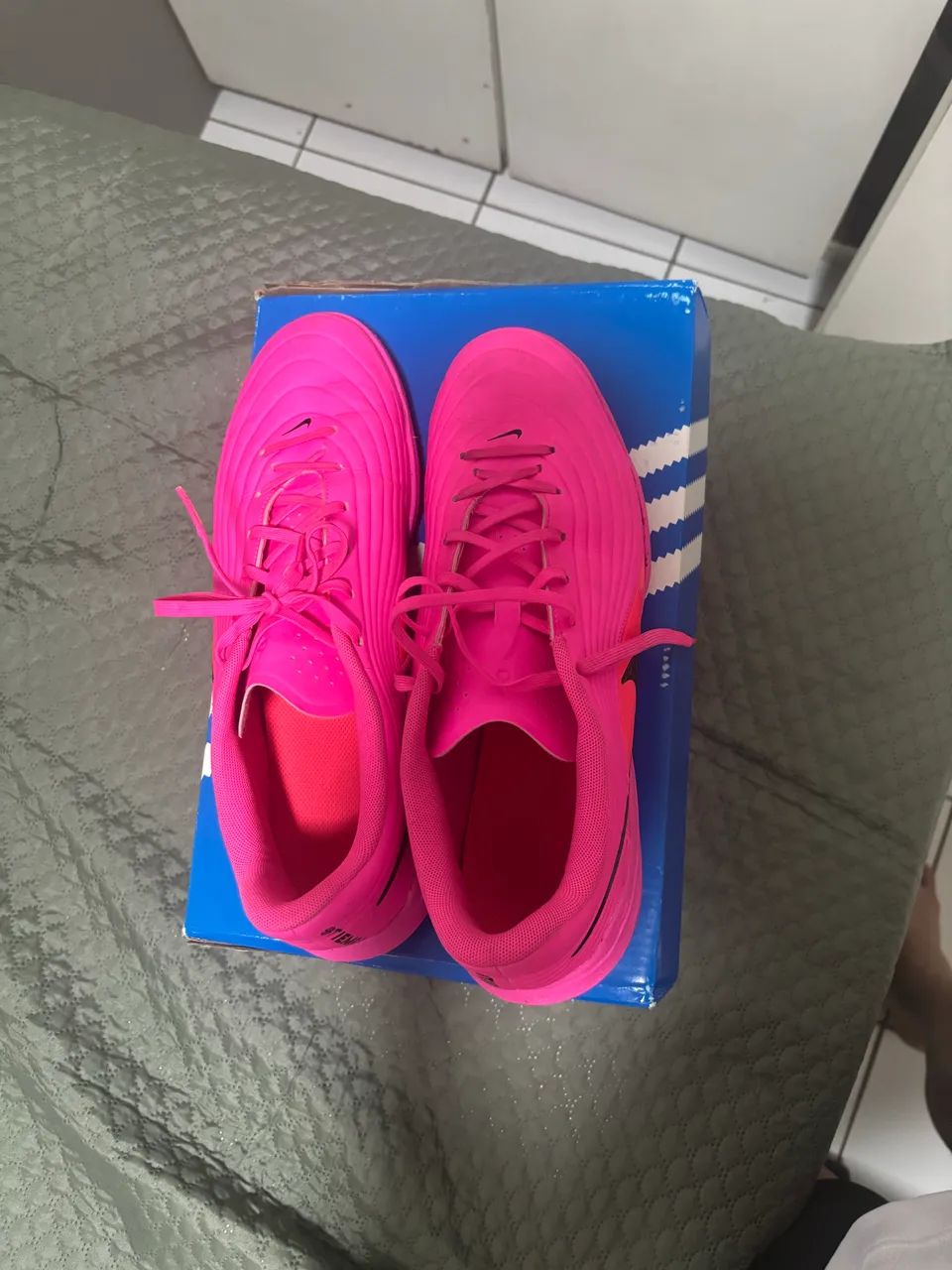 CHUTEIRA NIKE TIEMPO ROSA - Foto 5