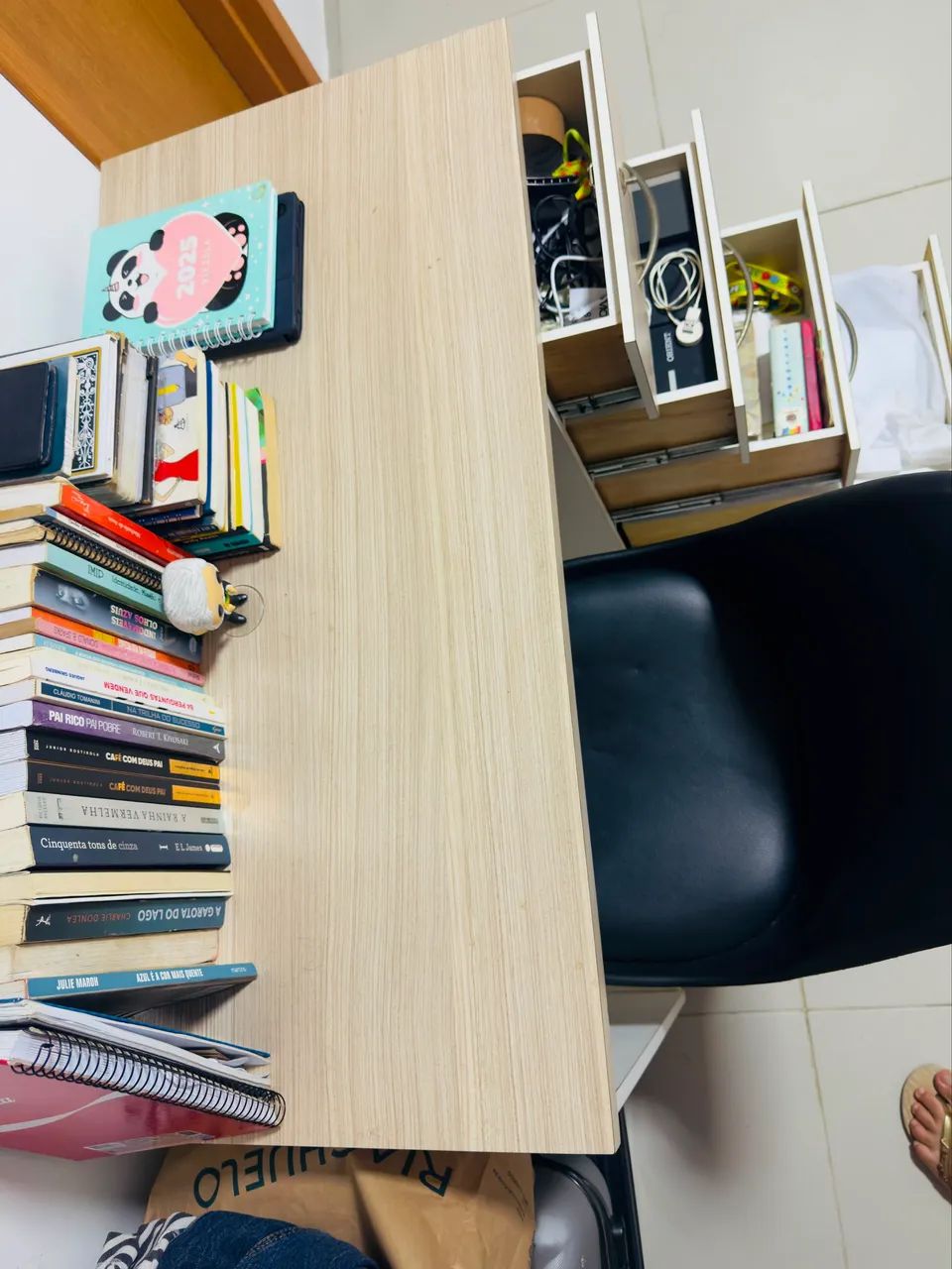Mesa de escritório com cadeira  - Foto 3