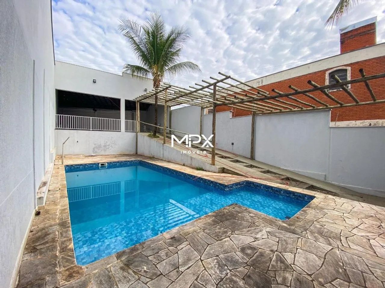 Casa à venda em Piracicaba, Vila Independência, com 4 suítes, com 280 m²