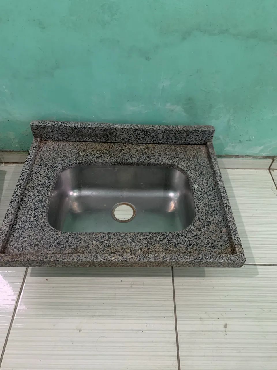 Pia inox com pedra de mármore 
