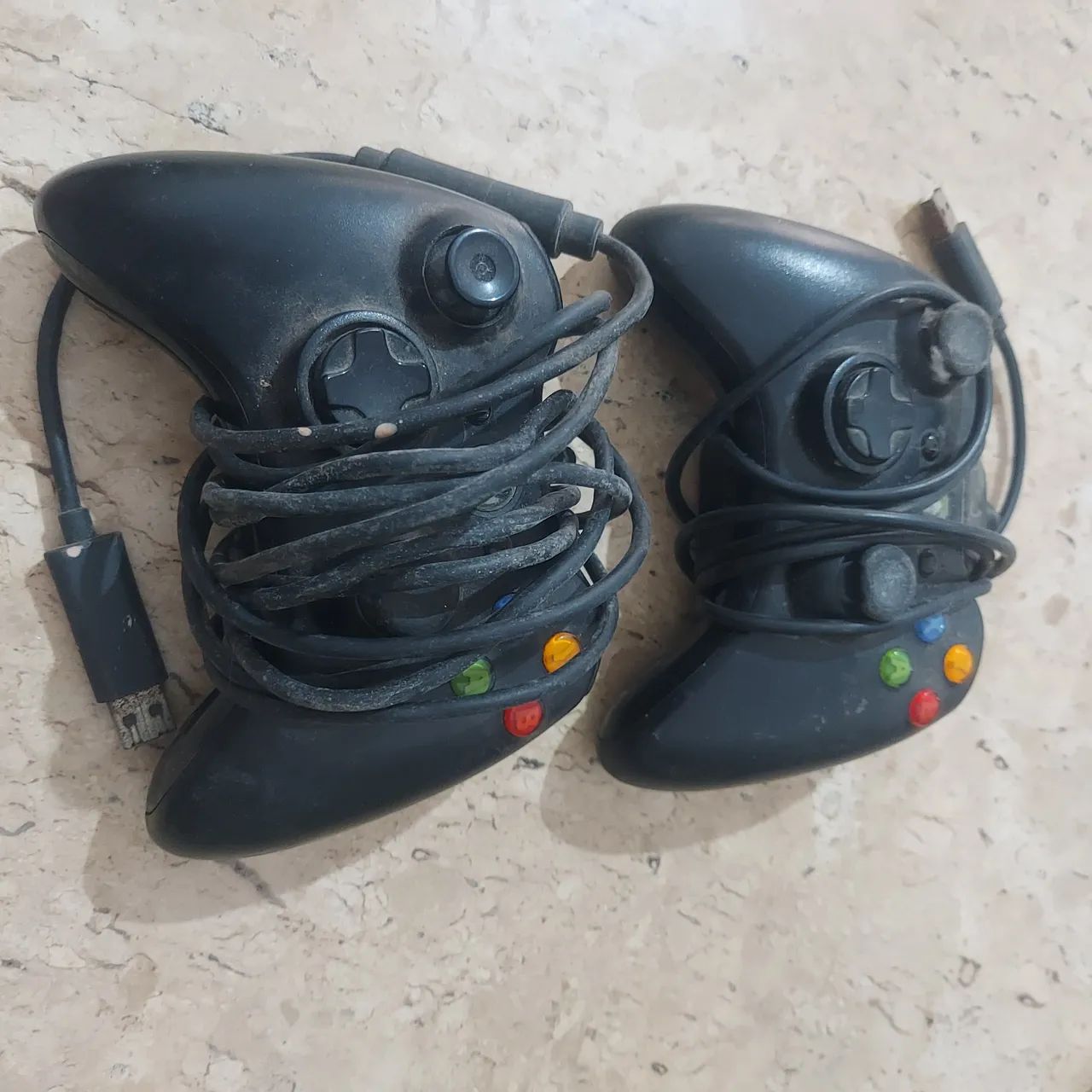 Dois controles X box