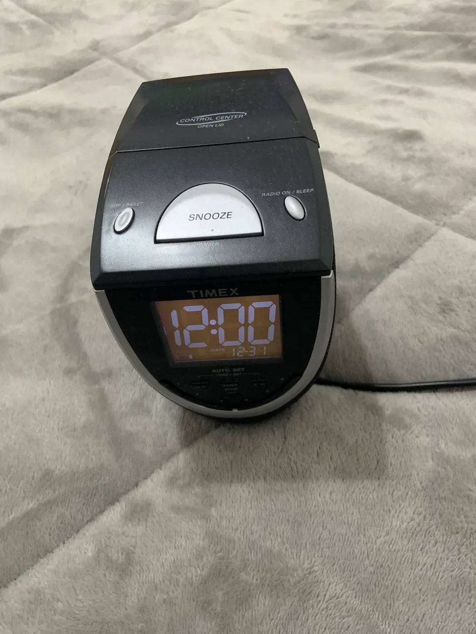 Rádio Relógio Timex 127 v com sleep - Foto 2
