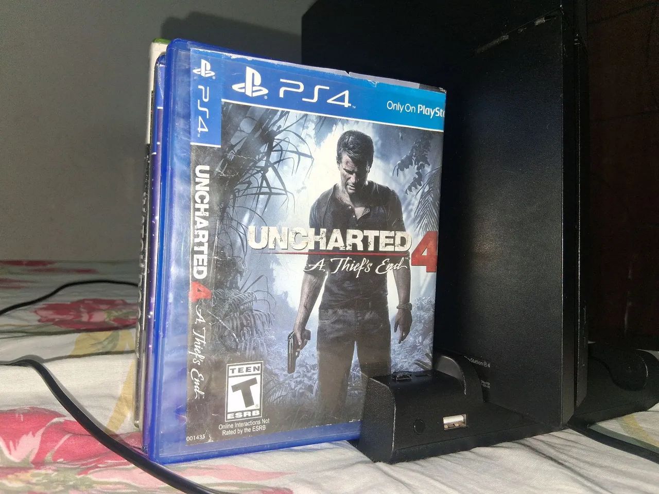 Ps4 semi novo em perfeito estado  - Foto 5