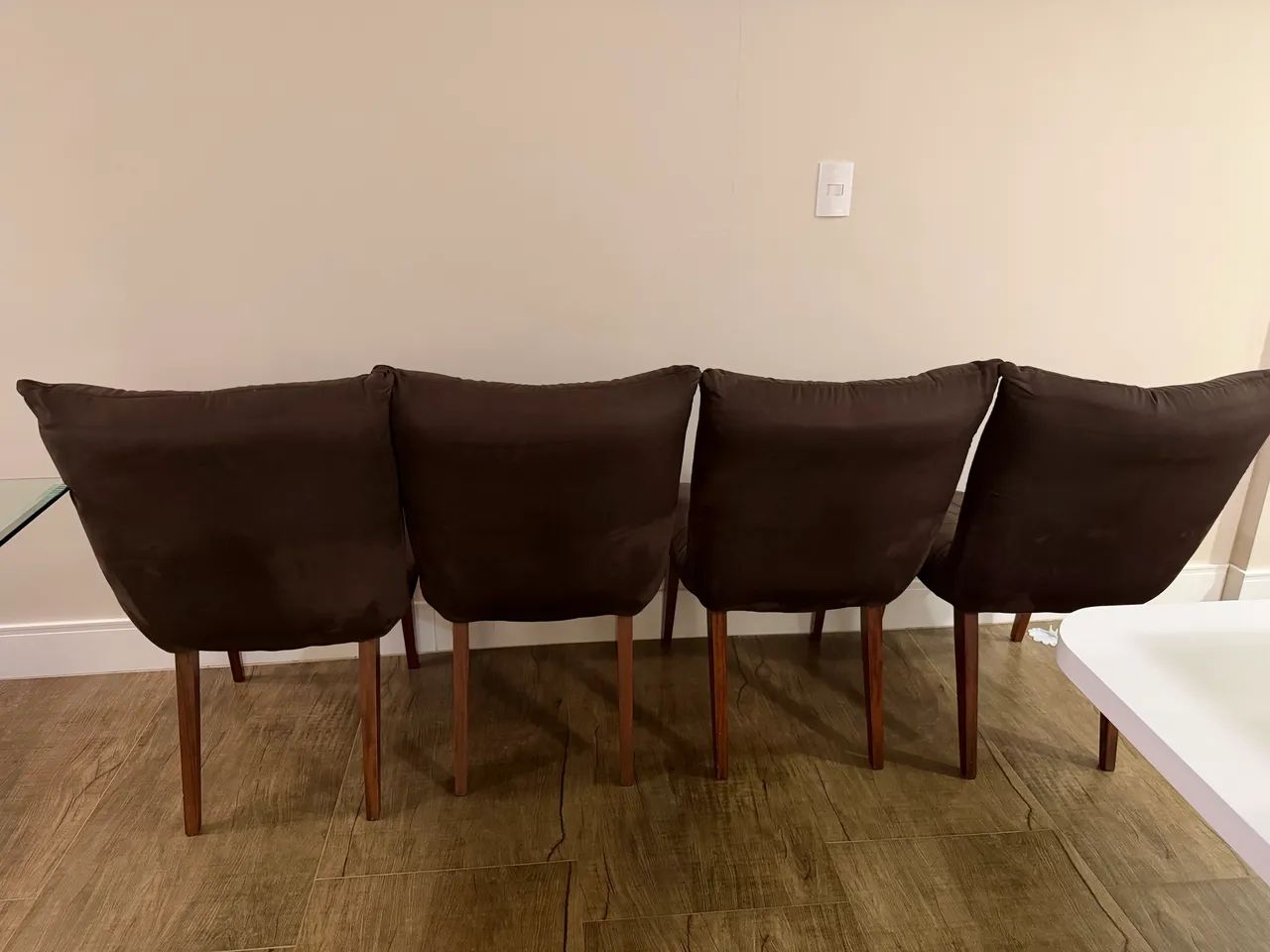 Mesa jantar tampo de vidro com 4 cadeiras. - Foto 5
