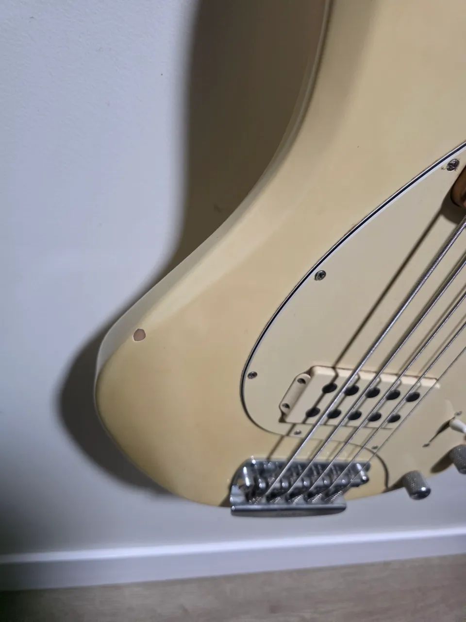 Baixo Musicman Stingray USA Original - Foto 3