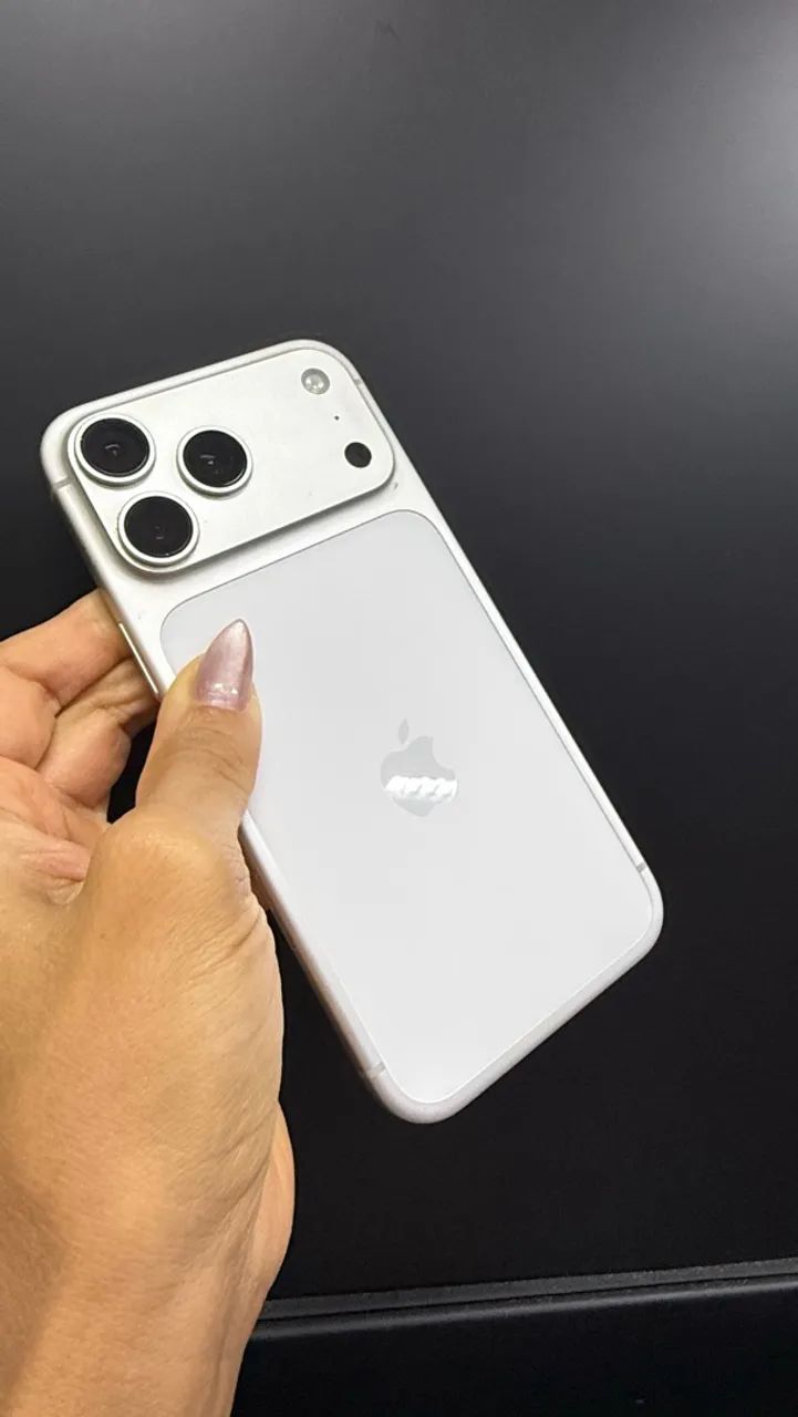 Iphone 17 pro max - 512 GB (cor Silver) 