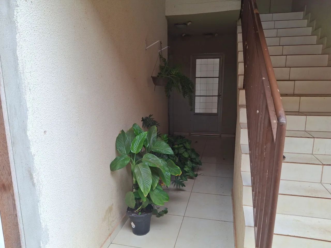 Vendo ou troco apartamento Térreo com 3 Quartos - R$ 35 Mil - aceito carro  - Foto 2