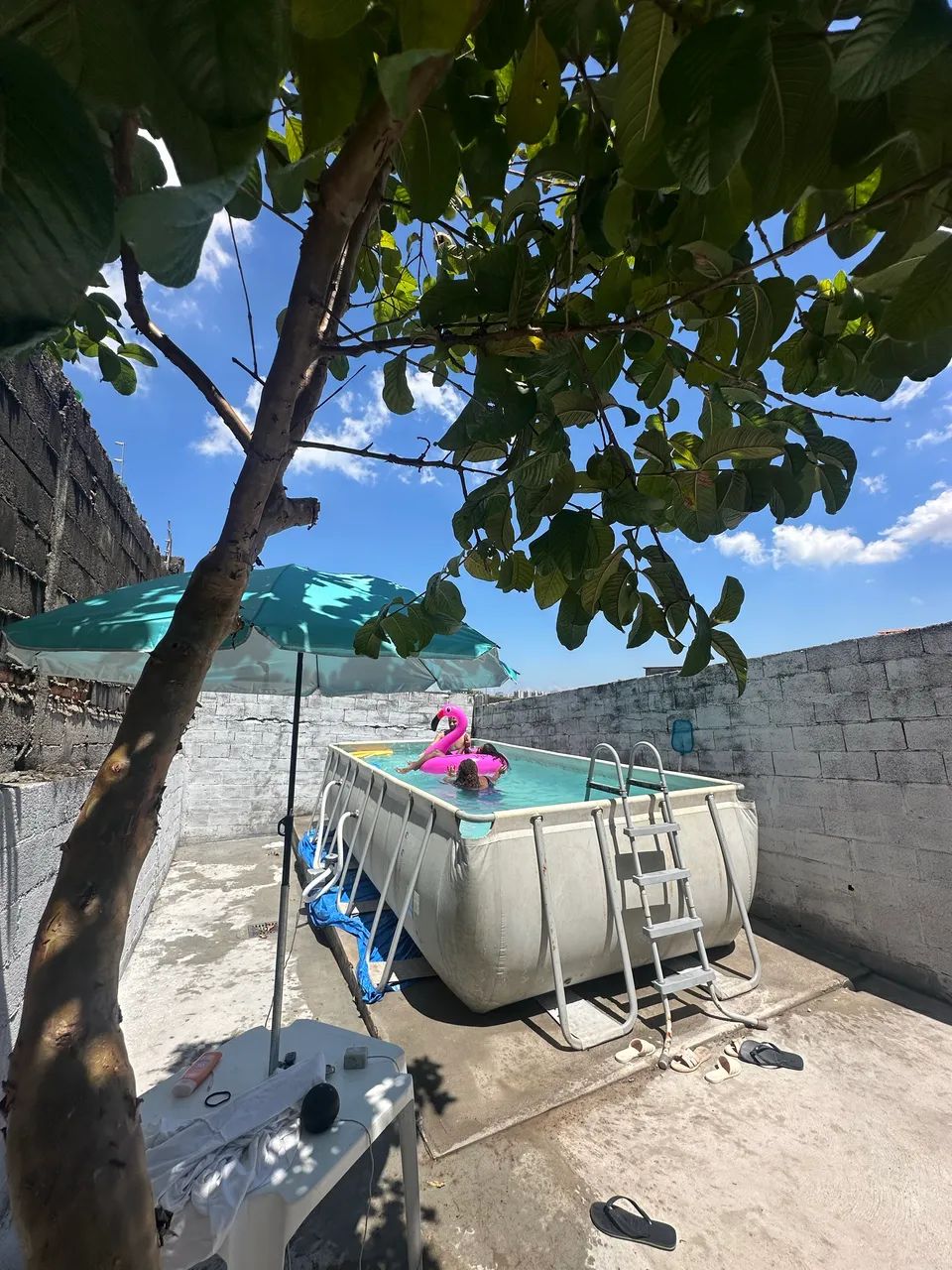 PISCINA 16 MIL LITROS
