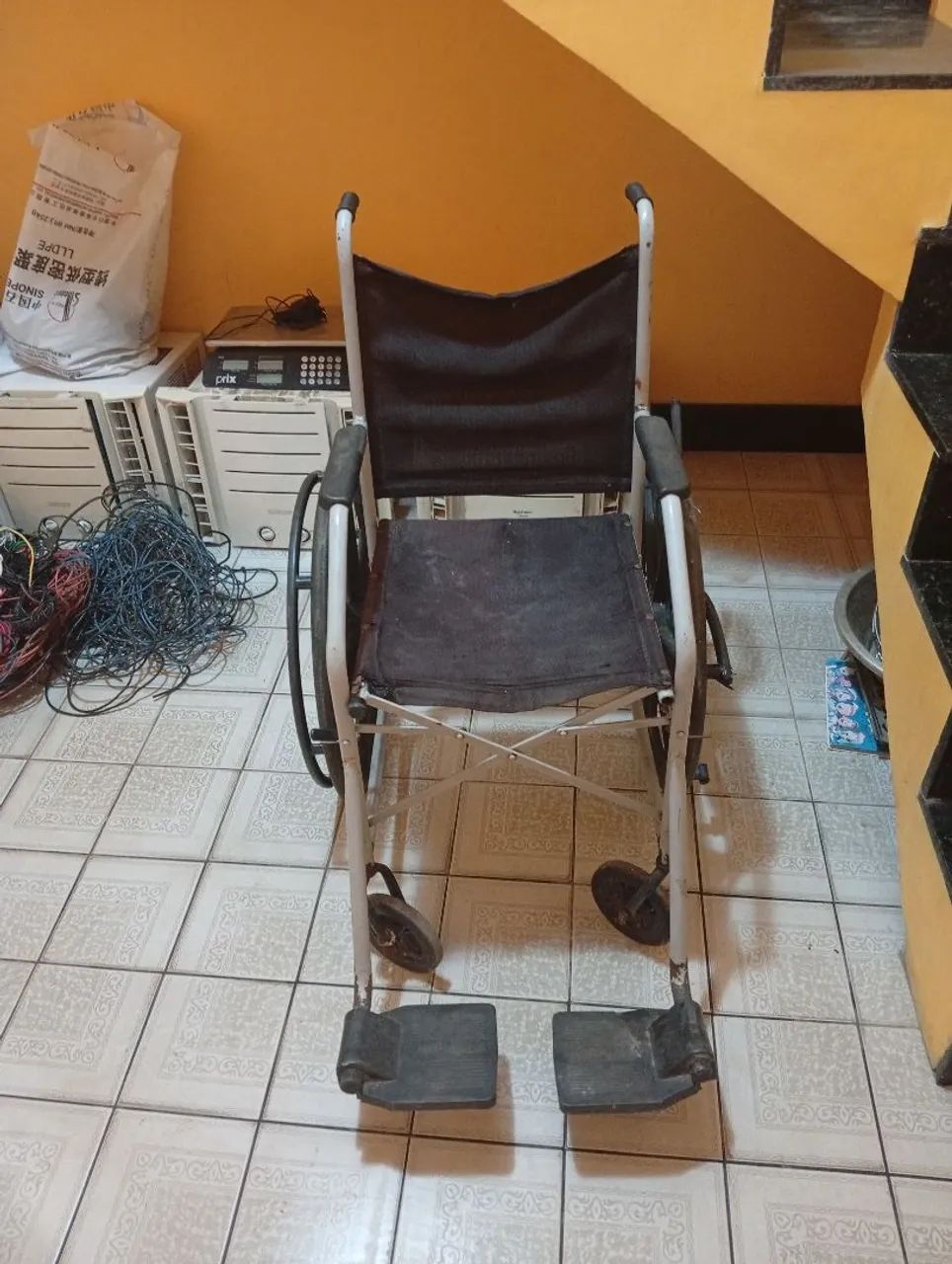 Cadeira de Rodas Para Doação