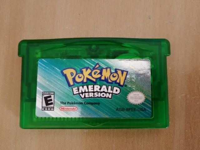 Pokémon emerald original com shinys