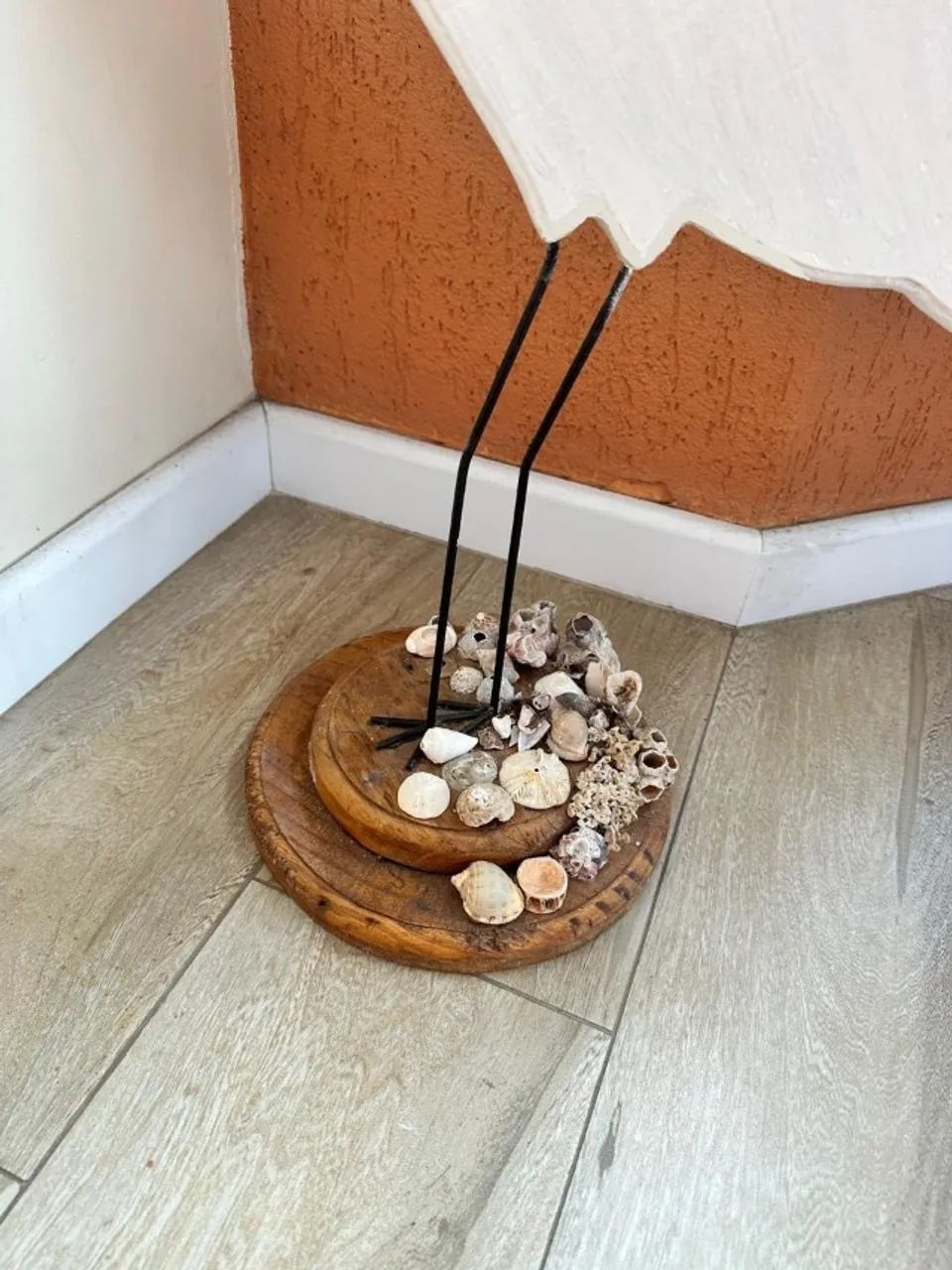 Decoração de Gaivota em Madeira e Ferro - Foto 2