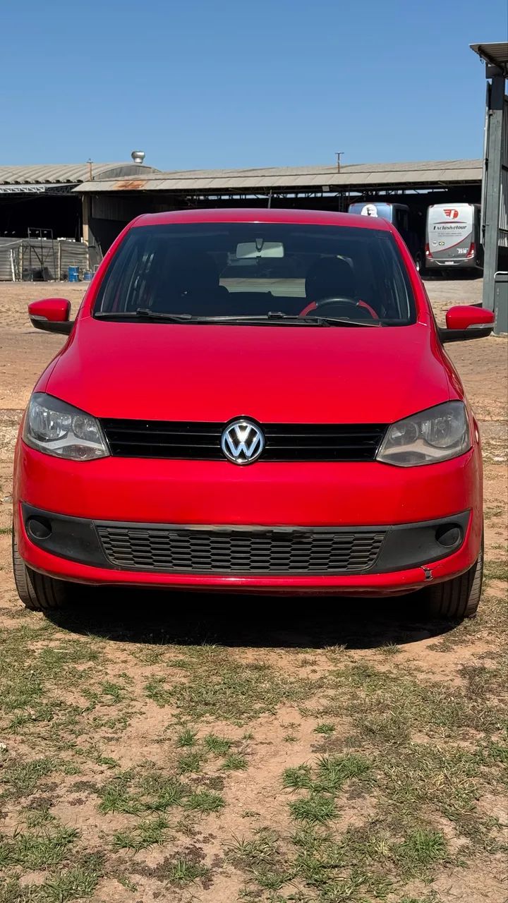 Volkswagen Fox Fox 1.0 Mi Total Flex 8V 3p 2013