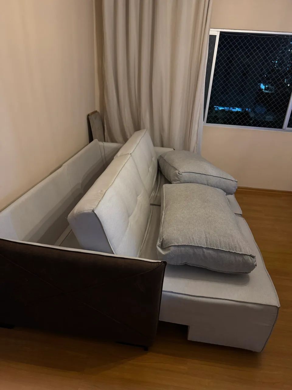 Sofa Retratil 3 Lugares - 2 anos de uso 