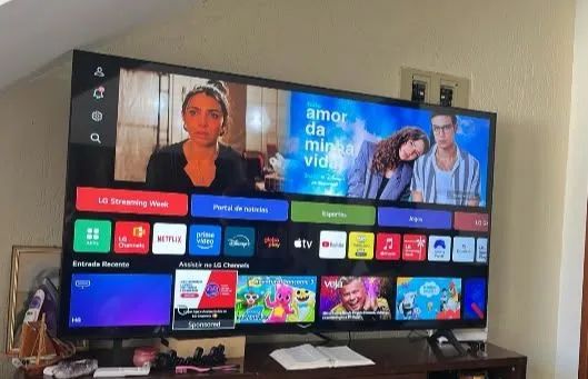 VENDO TELEVISÃO LG 65 POLEGADAS 