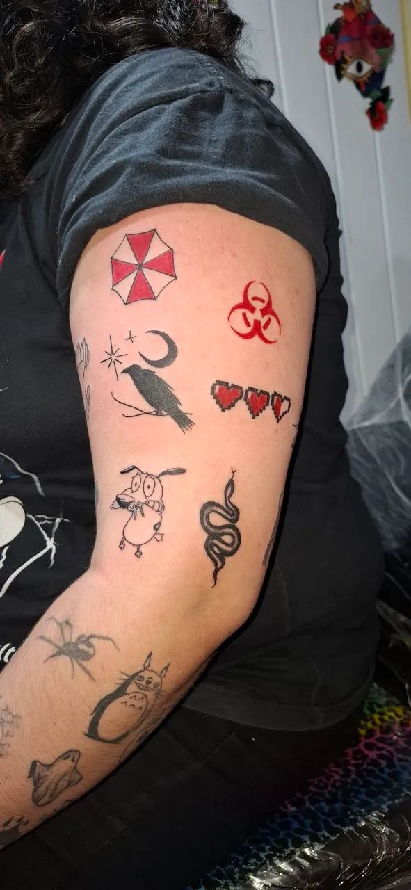 Zap * tattoos e aplicação de piecings tambem troco - Foto 3