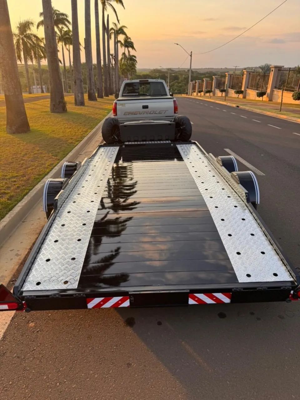 Carreta / reboque plataforma para carro  - Foto 2