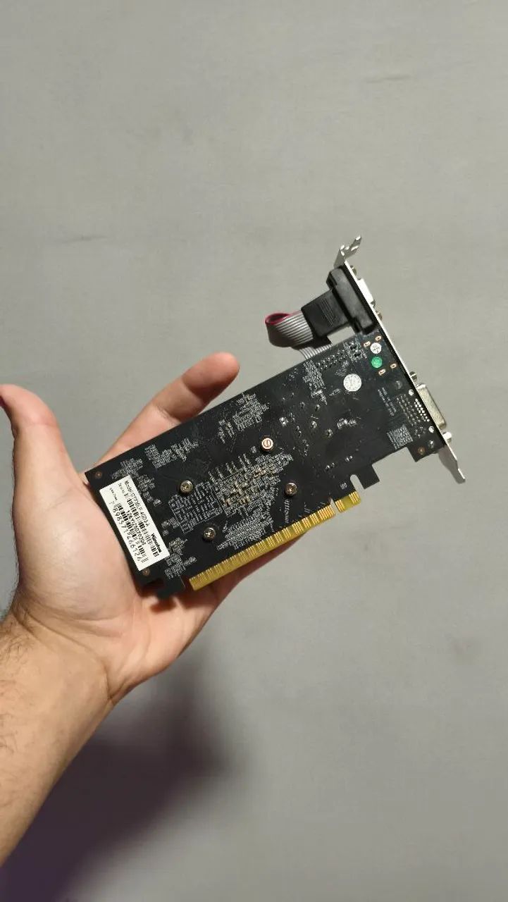 PLACA DE VÍDEO GT 710 4G - Foto 2