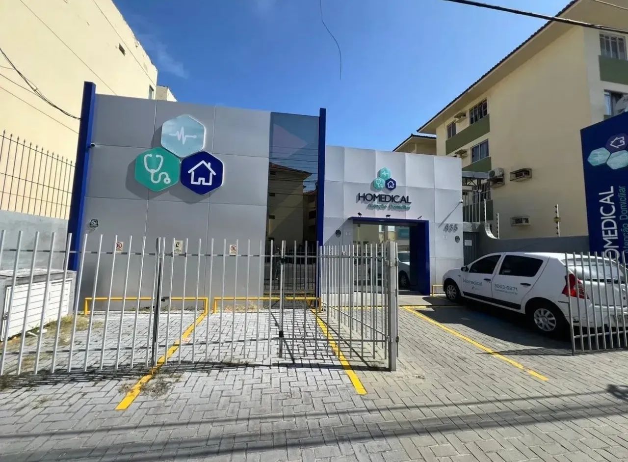 Prédio Comercial para Aluguel na Av. João Davino - Maceió