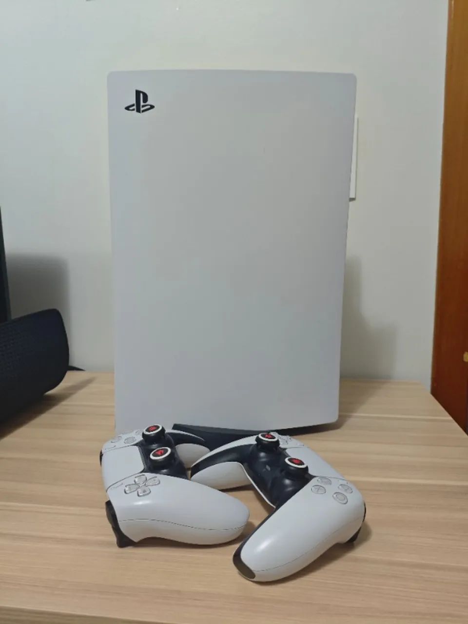 PS5 com 2 controles  - Foto 3